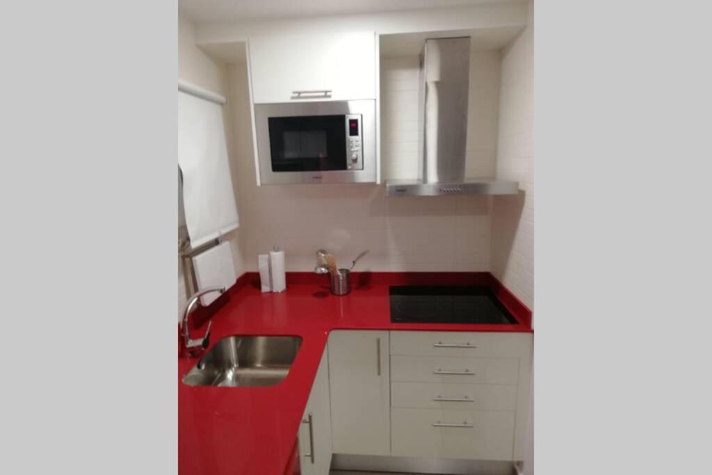 M1 Cool Loft 1 Min Walk To Metro 15 Min Center By Metro Lejlighed Esplugues de Llobregat Eksteriør billede
