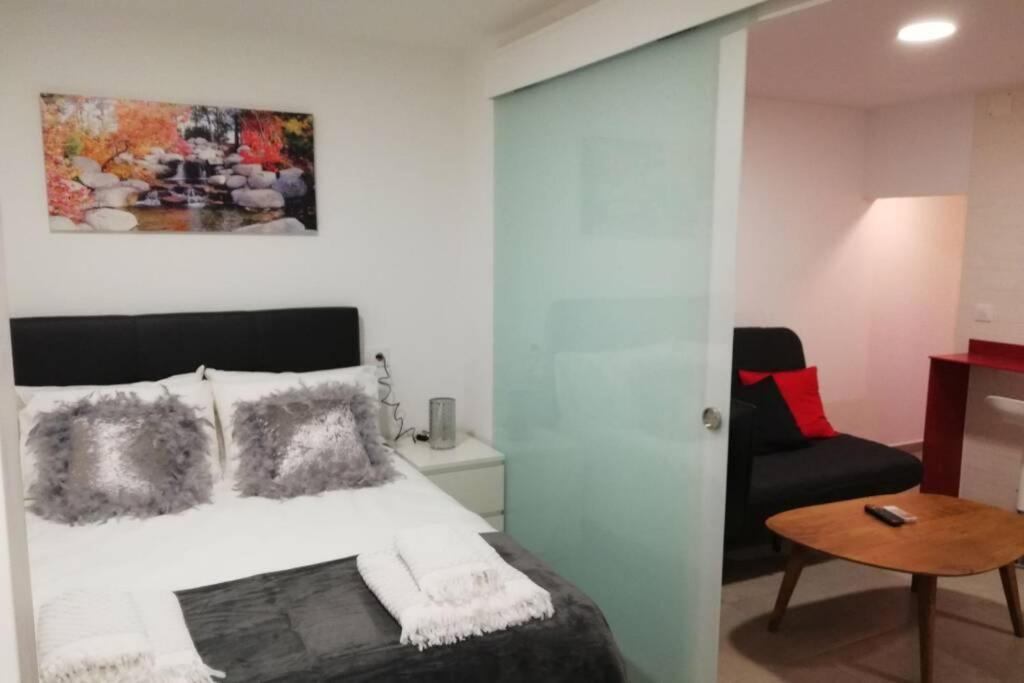 M1 Cool Loft 1 Min Walk To Metro 15 Min Center By Metro Lejlighed Esplugues de Llobregat Eksteriør billede
