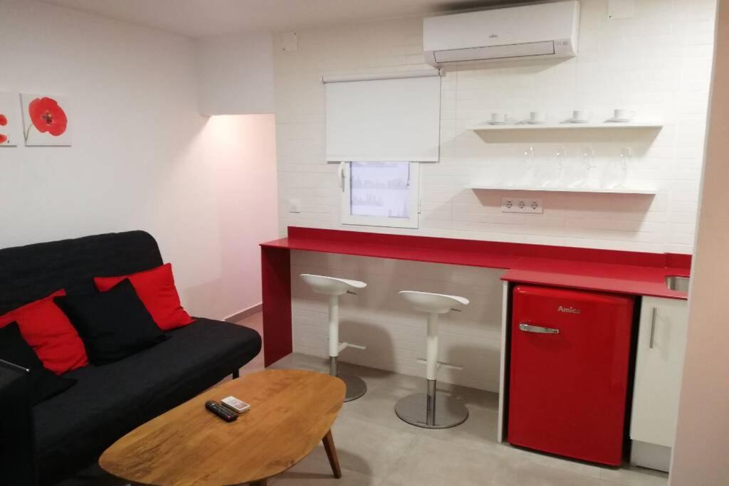 M1 Cool Loft 1 Min Walk To Metro 15 Min Center By Metro Lejlighed Esplugues de Llobregat Eksteriør billede